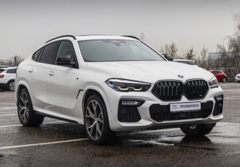 Подержанный автомобиль BMW X6 2020 года (3 фото)