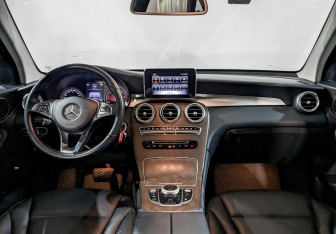 Подержанный автомобиль Mercedes-Benz GLC Coupe 2018 года (14 фото)