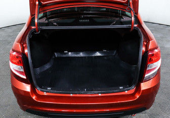 Подержанный автомобиль LADA (ВАЗ) Granta Sedan 2021 года (15 фото)