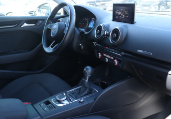 Подержанный автомобиль Audi A3 Sedan 2019 года (9 фото)