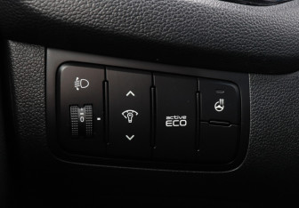 Подержанный автомобиль Kia Ceed Hatchback 2017 года (16 фото)