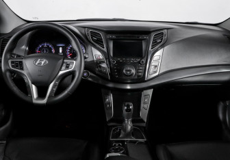 Подержанный автомобиль Hyundai i40 Wagon 2014 года (12 фото)