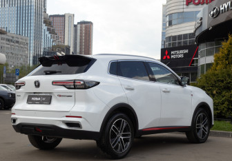 Подержанный автомобиль Changan CS55PLUS 2023 года (4 фото)