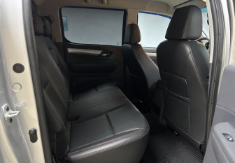 Подержанный автомобиль JAC T6 2022 года (11 фото)