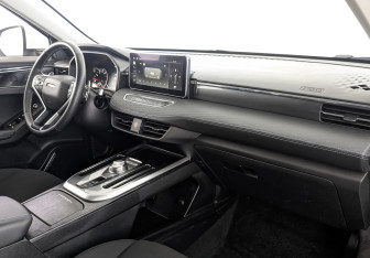 Подержанный автомобиль Haval Jolion 2023 года (13 фото)