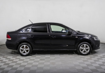 Подержанный автомобиль Volkswagen Polo Sedan 2014 года (4 фото)