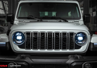 Новый Jeep Wrangler 2023 (2 фото)