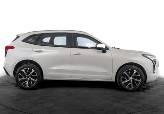Подержанный автомобиль Haval Jolion 2022 года (4 фото)