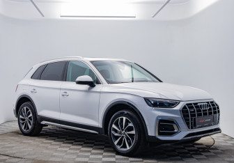 Подержанный автомобиль Audi Q5 2022 года (7 фото)