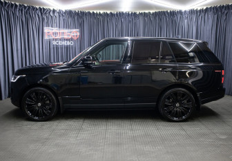 Подержанный автомобиль Land Rover Range Rover 2019 года (8 фото)