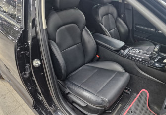 Подержанный автомобиль Kia Stinger 2018 года (23 фото)