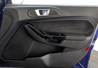 Подержанный автомобиль Ford Fiesta Hatchback 2017 года (25 фото)