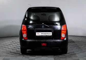 Подержанный автомобиль Hafei Simbo 2007 года (6 фото)