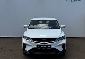 Подержанный автомобиль Geely Coolray 2022 года (2 фото)