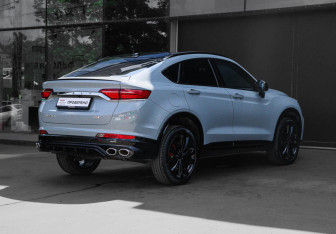 Подержанный автомобиль Geely Tugella 2023 года (4 фото)