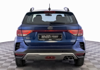 Подержанный автомобиль Kia Rio Hatchback 2021 года (6 фото)