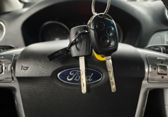 Подержанный автомобиль Ford Mondeo Wagon 2007 года (15 фото)