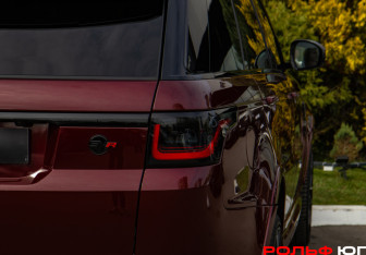 Подержанный автомобиль Land Rover Range Rover Sport 2015 года (24 фото)