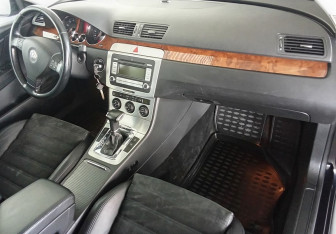 Подержанный автомобиль Volkswagen Passat Sedan 2008 года (11 фото)