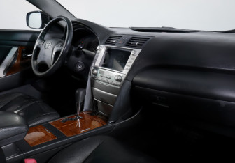 Подержанный автомобиль Toyota Camry Sedan 2008 года (9 фото)