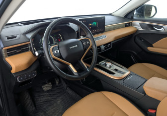 Подержанный автомобиль Haval Jolion 2023 года (15 фото)