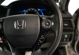 Подержанный автомобиль Honda Accord Sedan 2014 года (12 фото)