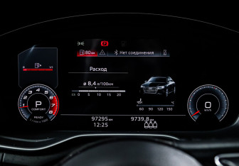 Подержанный автомобиль Audi A4 Sedan 2021 года (11 фото)