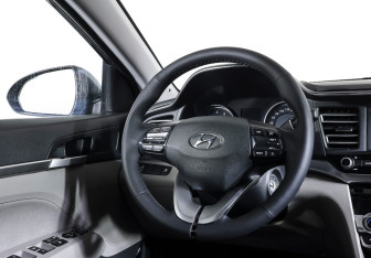 Подержанный автомобиль Hyundai i30 Hatchback 2013 года (16 фото)