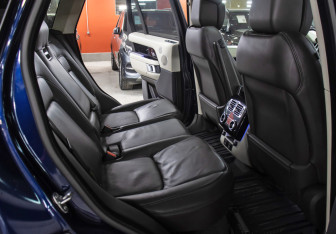 Подержанный автомобиль Land Rover Range Rover 2021 года (13 фото)