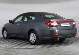 Подержанный автомобиль Chevrolet Epica 2011 года (7 фото)