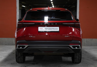 Подержанный автомобиль Omoda C5 2024 года (7 фото)