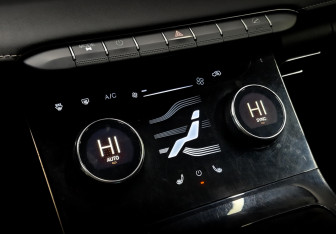 Подержанный автомобиль Exeed LX 2022 года (27 фото)