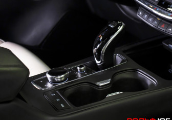 Подержанный автомобиль Cadillac XT4 2021 года (25 фото)