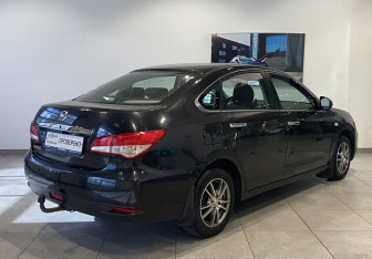 Подержанный автомобиль Nissan Almera Sedan 2014 года (5 фото)