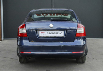 Подержанный автомобиль Skoda Octavia Liftback 2008 года (6 фото)