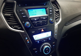 Подержанный автомобиль Hyundai Santa Fe 2013 года (15 фото)