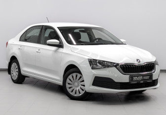 Подержанный автомобиль Skoda Rapid Liftback 2021 года (3 фото)