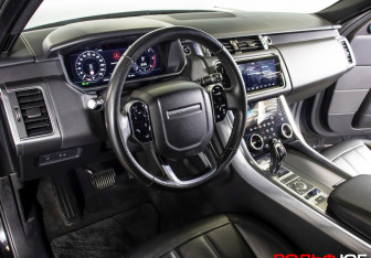 Подержанный автомобиль Land Rover Range Rover Sport 2018 года (27 фото)