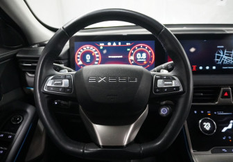 Подержанный автомобиль Exeed TXL 2022 года (12 фото)