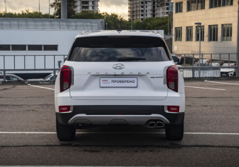 Подержанный автомобиль Hyundai Palisade 2022 года (6 фото)