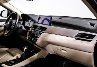 Подержанный автомобиль BMW X2 2018 года (9 фото)