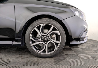 Подержанный автомобиль LADA (ВАЗ) Vesta Sedan 2022 года (18 фото)