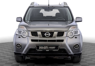 Подержанный автомобиль Nissan X-Trail 2013 года (2 фото)