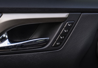 Подержанный автомобиль Lexus RX 2020 года (19 фото)