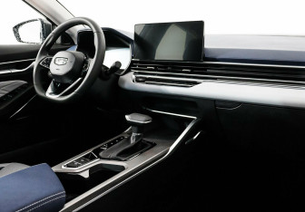 Подержанный автомобиль Geely Emgrand 2024 года (5 фото)