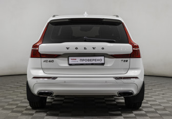 Подержанный автомобиль Volvo XC60 2020 года (6 фото)