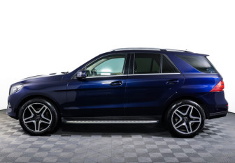 Подержанный автомобиль Mercedes-Benz GLE 2016 года (8 фото)