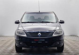Подержанный автомобиль Renault Logan Sedan 2011 года (8 фото)
