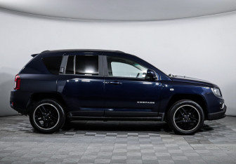 Подержанный автомобиль Jeep Compass 2013 года (4 фото)