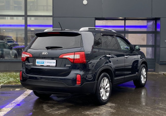 Подержанный автомобиль Kia Sorento 2019 года (5 фото)